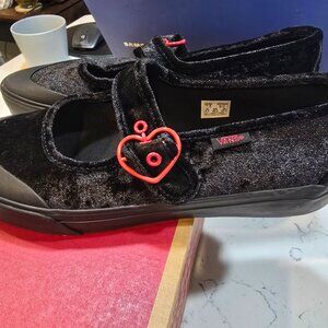 Vans MARY JANE Hearts Black VN000CRR458 Womens Sneakers Shoes size 8 BALLET NEW